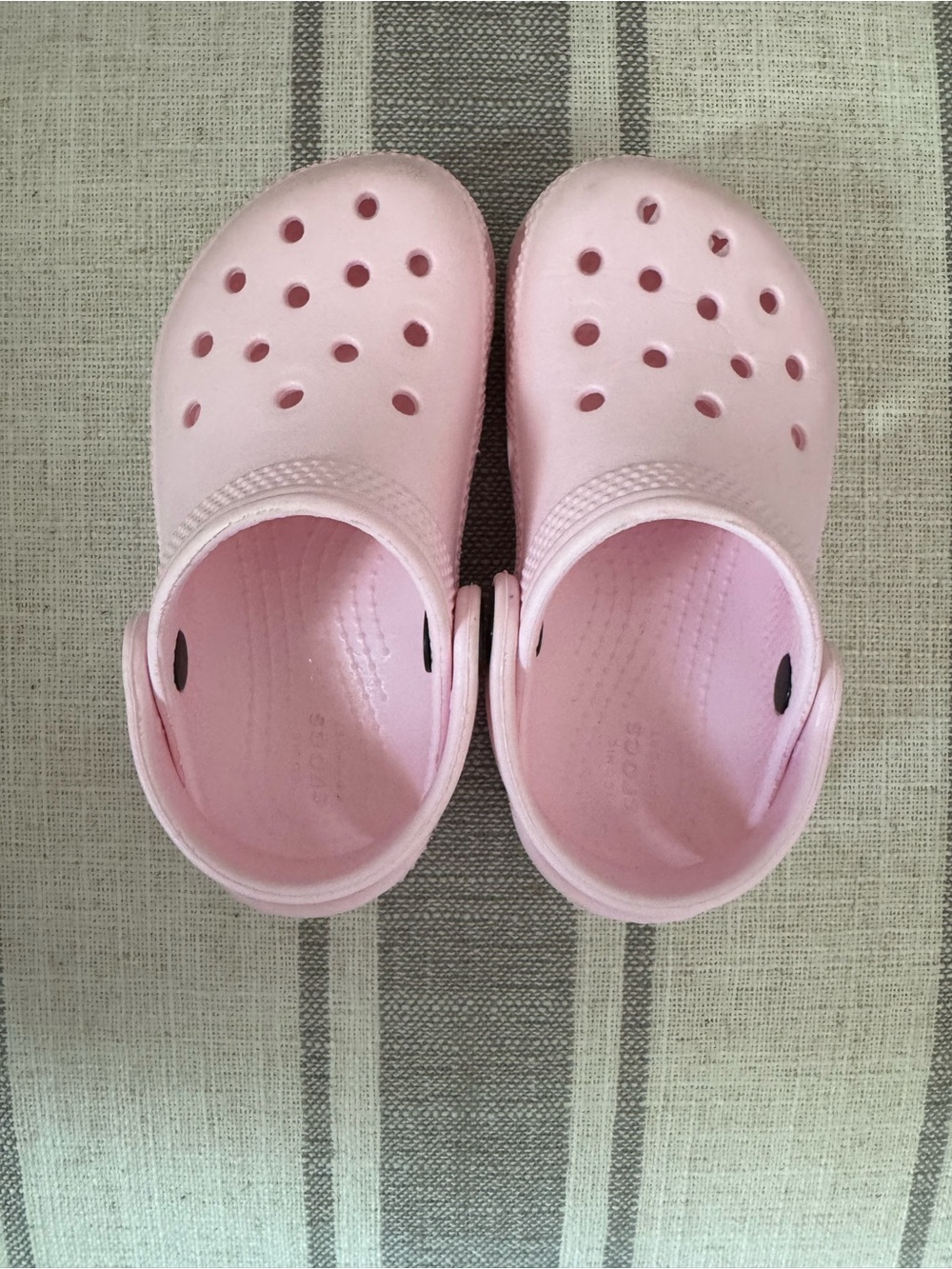 Kids CROCS Classic Clogs in Pink Milk color toddler size C8
